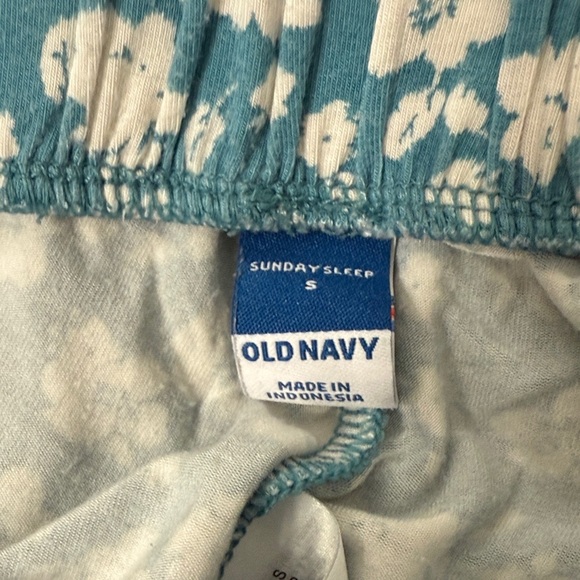Old Navy Teal and White Floral Pjs Set - Picture 3 of 4